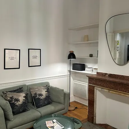 Le Toulousain 001 - Calme En Rez-de-chaussee Avec Terrasse - Hypercentre, Quartier Jeanne D'arc Appartement *