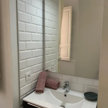 Le Toulousain 001 - Calme En Rez-de-chaussée Avec Terrasse - Hypercentre, Quartier Jeanne D'arc *