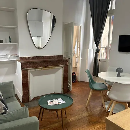 Le Toulousain 001 - Calme En Rez-de-chaussee Avec Terrasse - Hypercentre, Quartier Jeanne D'arc Apartmán *