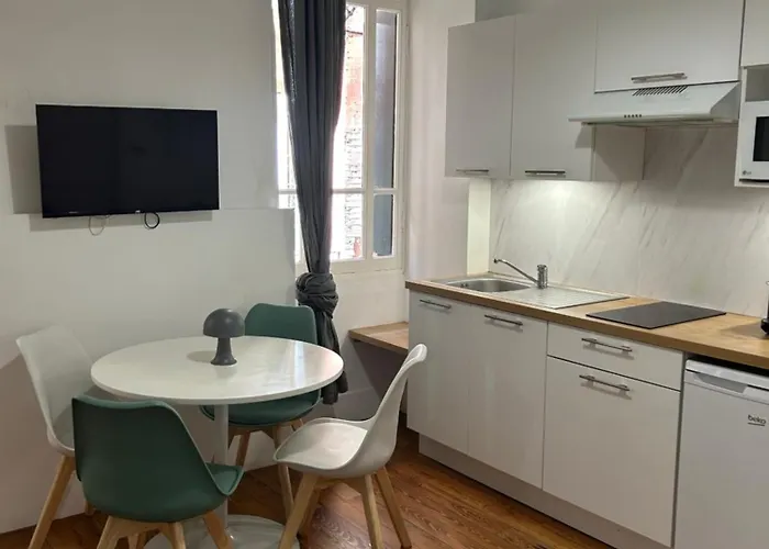 Le Toulousain 001 - Calme En Rez-de-chaussee Avec Terrasse - Hypercentre, Quartier Jeanne D'arc アパート