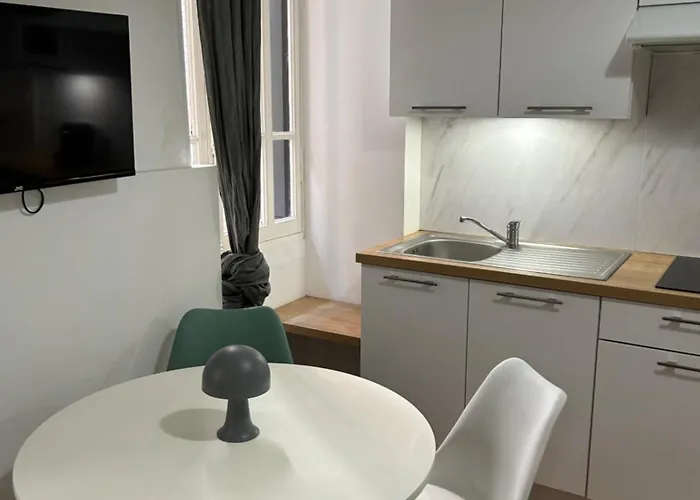 Le Toulousain 001 - Calme En Rez-de-chaussee Avec Terrasse - Hypercentre, Quartier Jeanne D'arc Διαμέρισμα Τουλούζη